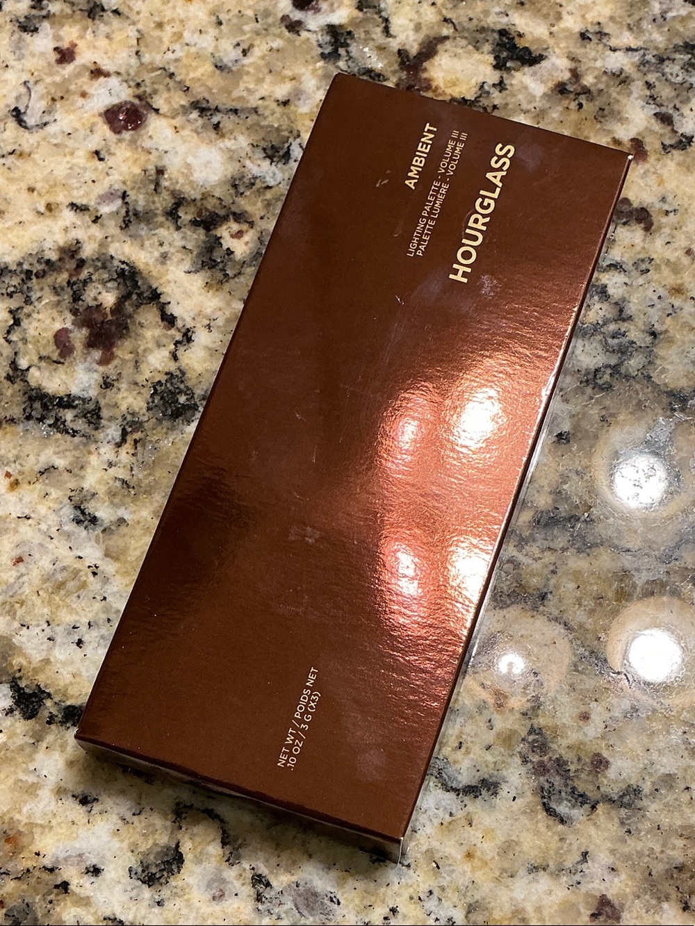 BNIB Hourglass Ambient Lighting Palette - Volume III